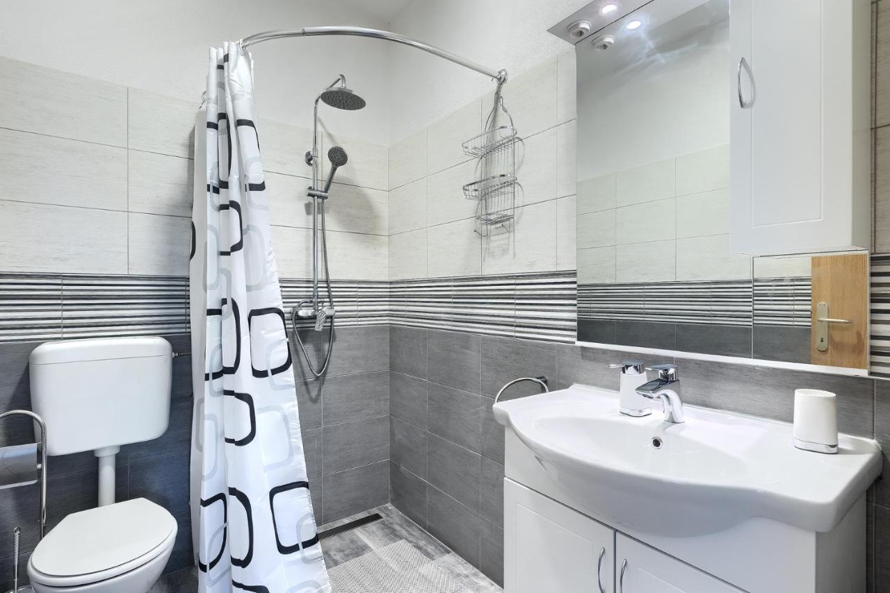 Holiday House Chill Out Loborika Pula 6 Persons Marčana Dış mekan fotoğraf