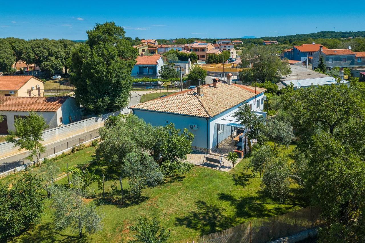 Holiday House Chill Out Loborika Pula 6 Persons Marčana Dış mekan fotoğraf